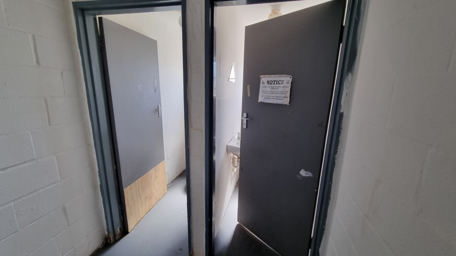 To Let commercial Property for Rent in Woodstock Western Cape